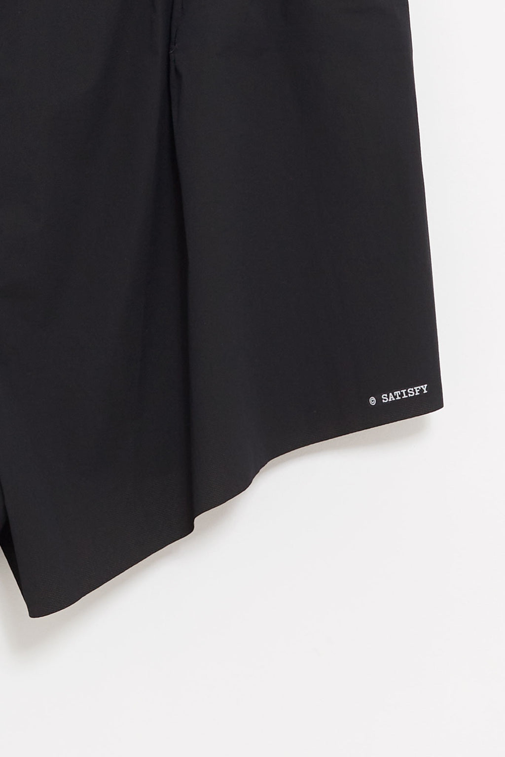 SATISFY BLACK JUSTICE DISTANCE 25 SHORTS