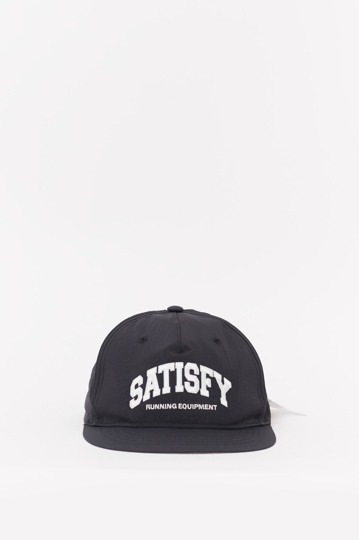 SATISFY BLACK FLITESILK 5 PANEL PINCH CAP