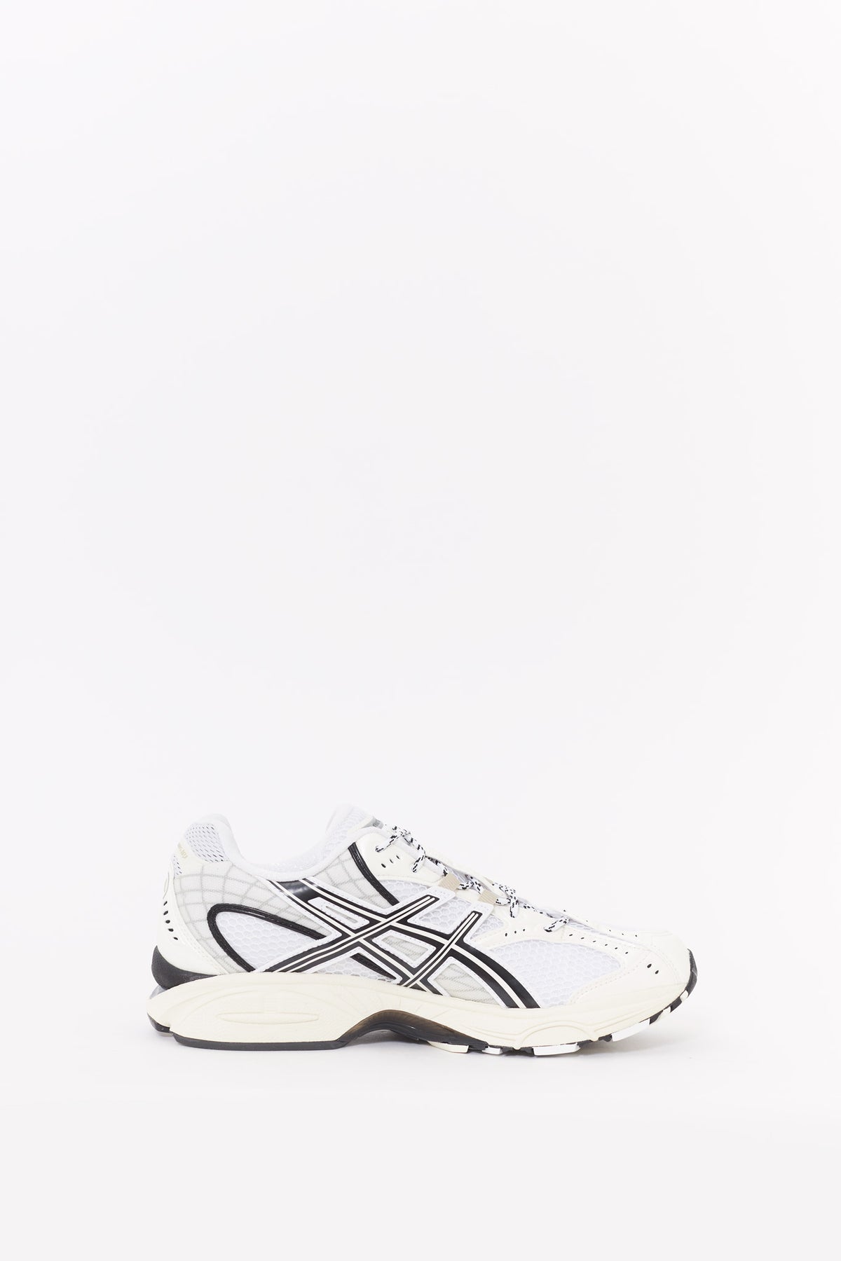 ASICS WHITE IVORY GEL NIMBUS 101 SNEAKERS
