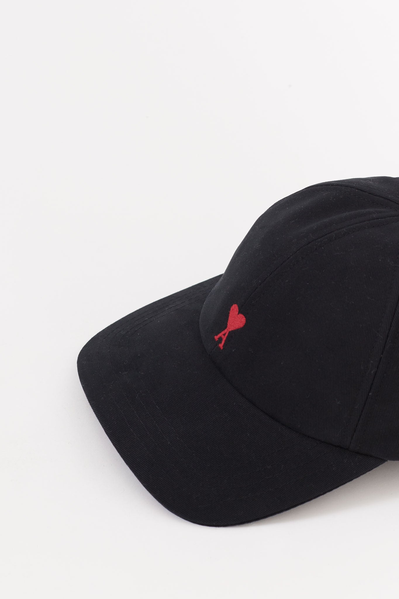 AMI NOIR AMI DE COEUR CAP