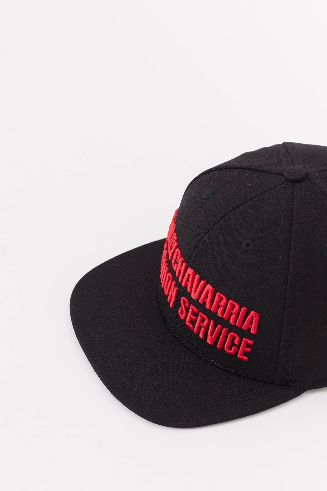 WILLY CHAVARRIA BLACK BEAUTY CHAVARRIA FASHION SERVICE CAP