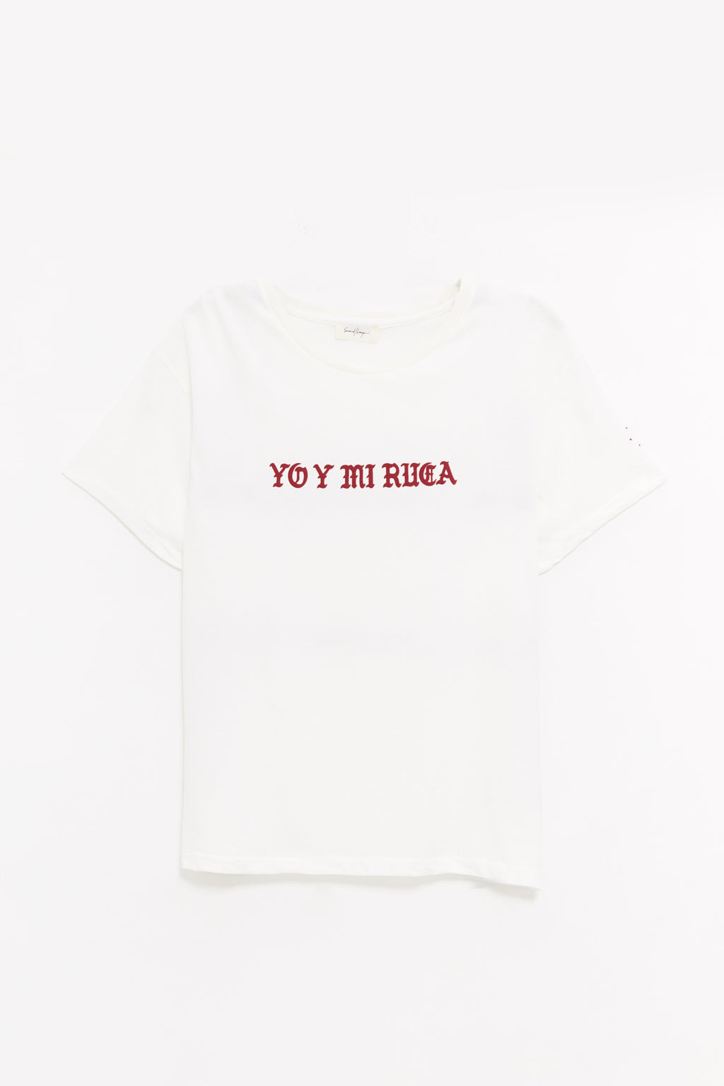 SECOND LAYER WHITE YO Y MI RUCA T SHIRT