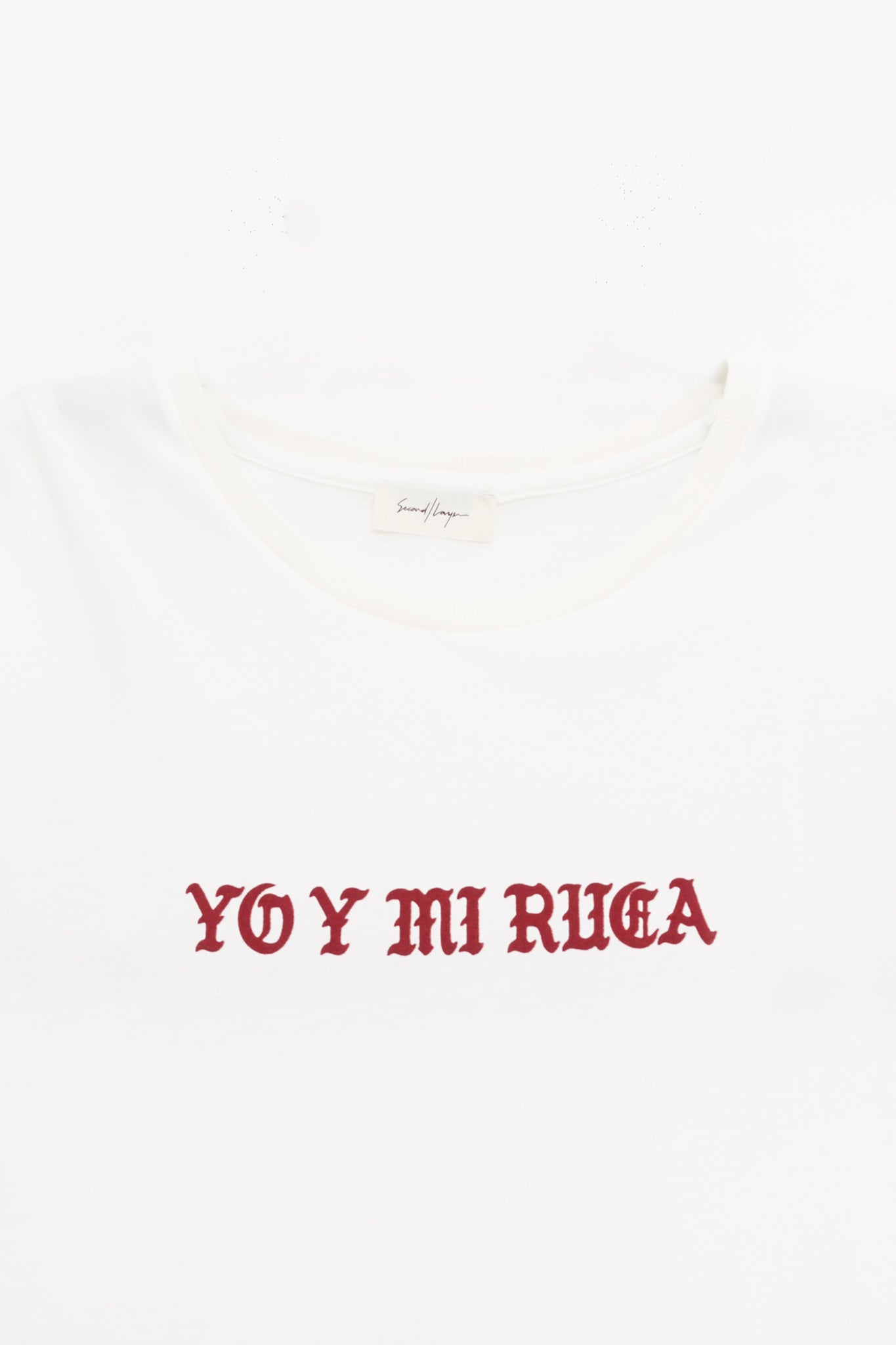 SECOND LAYER WHITE YO Y MI RUCA T SHIRT