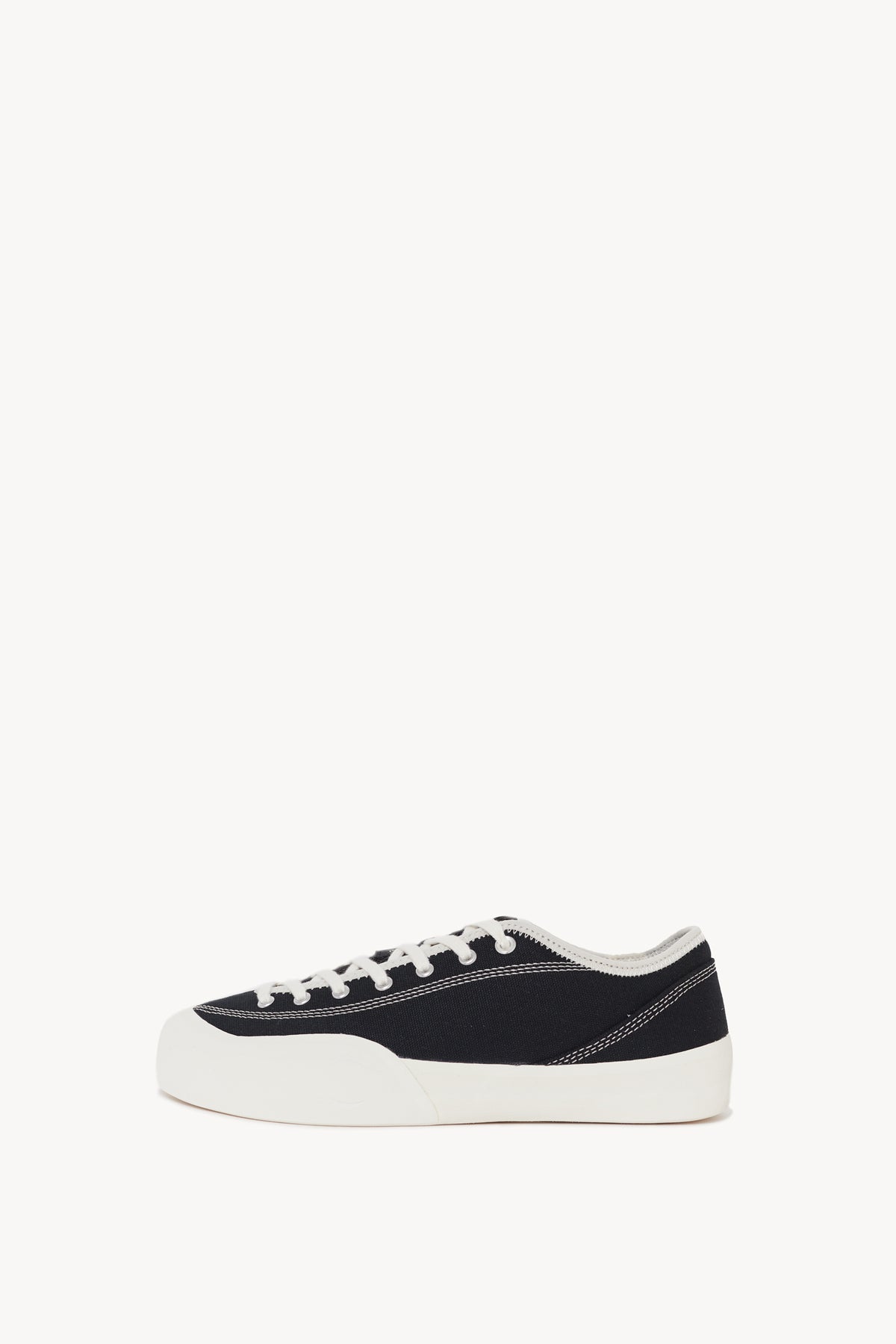 VILLAGE PM BLACK WHISPER WHITE 130 PM SNEAKER