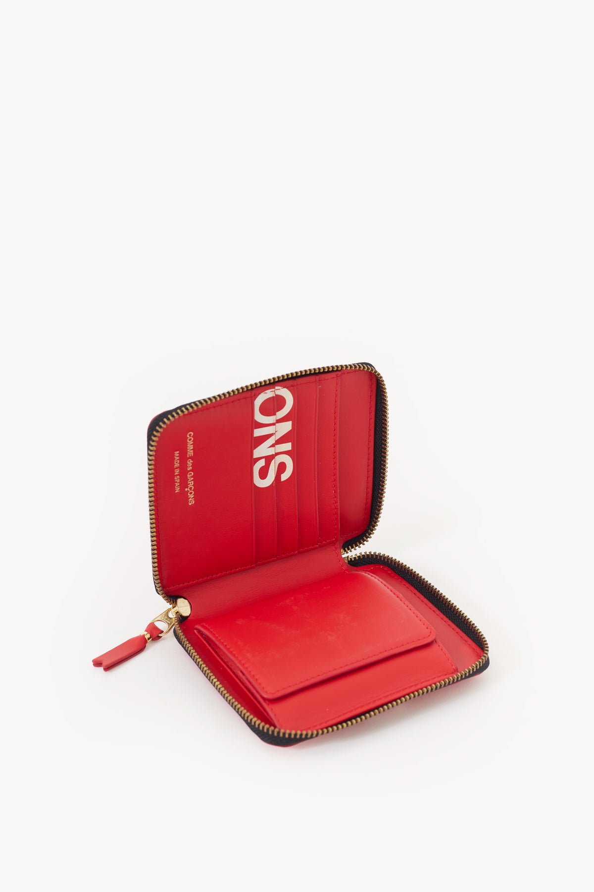COMME DES GARCONS RED HUGE LOGO WALLET