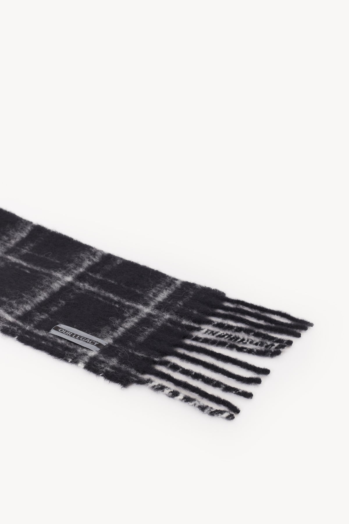 OUR LEGACY BLACK FUZZY ESTATE SCARF