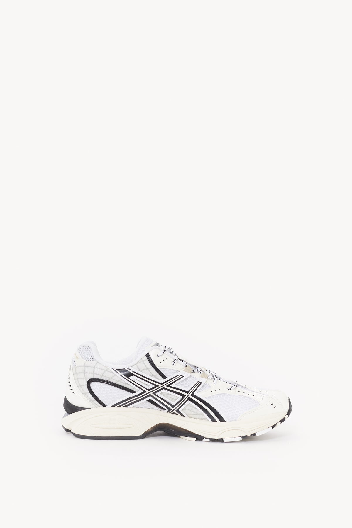 ASICS WHITE IVORY GEL NIMBUS 101 SNEAKERS