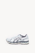 ASICS WHITE CARRIER GREY GEL KAYANO 121 SNEAKERS